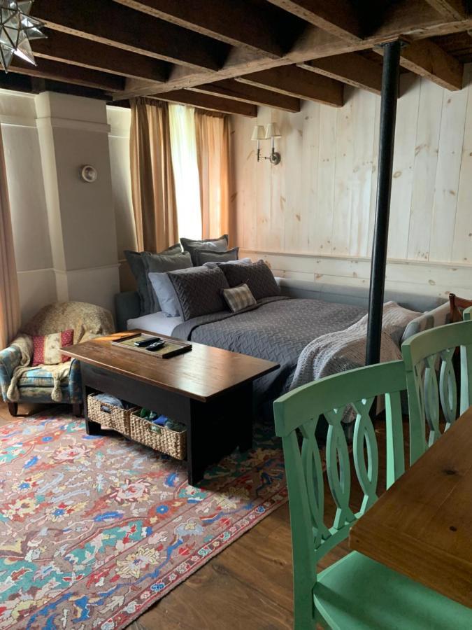 Innkeeper'S Place B&B Stafford Eksteriør billede