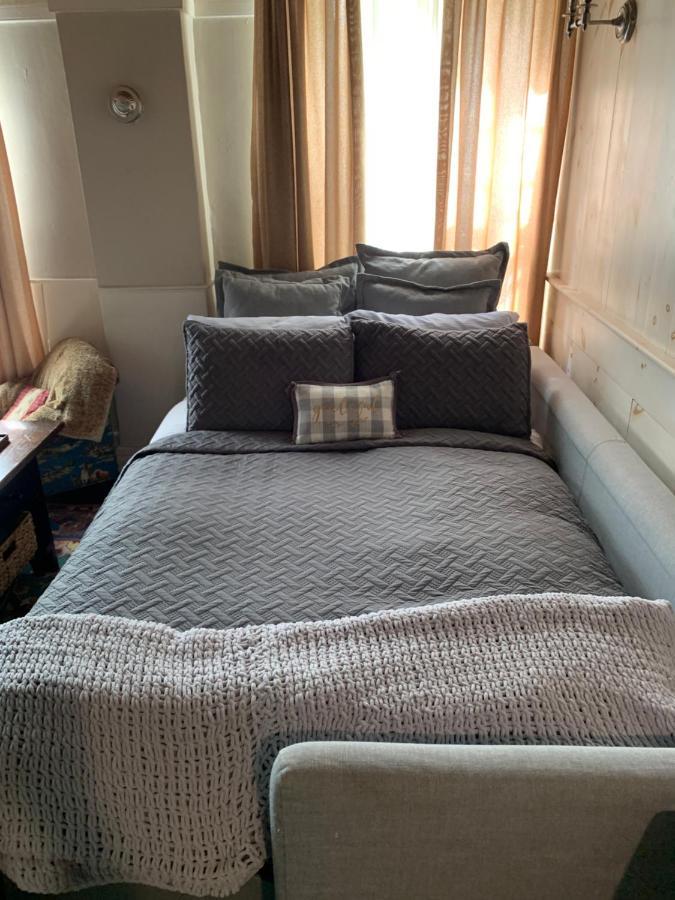 Innkeeper'S Place B&B Stafford Eksteriør billede